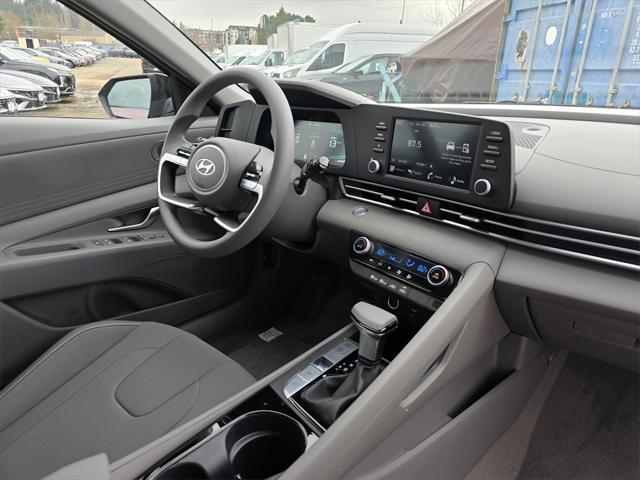 Photo of 2025 Abyss Black Hyundai ELANTRA HEV