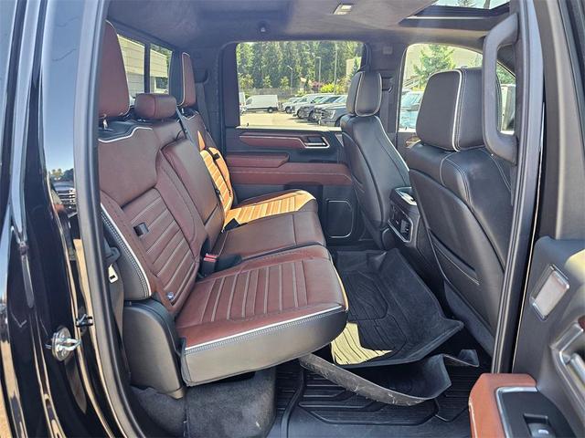 Photo of 2024 Onyx Black GMC Sierra 2500