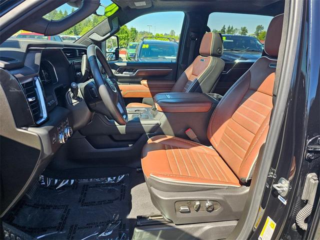 Photo of 2024 Onyx Black GMC Sierra 2500