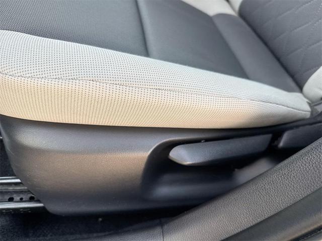 Photo of 2023 Celestite Toyota Corolla