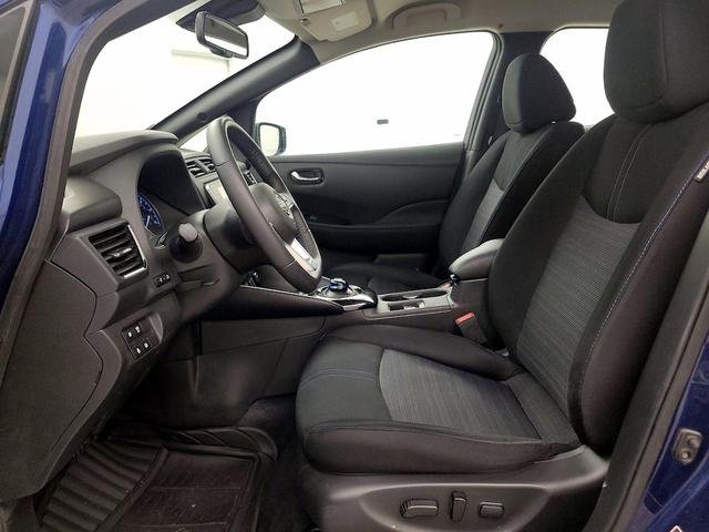 Photo of 2023 Blue Nissan Leaf