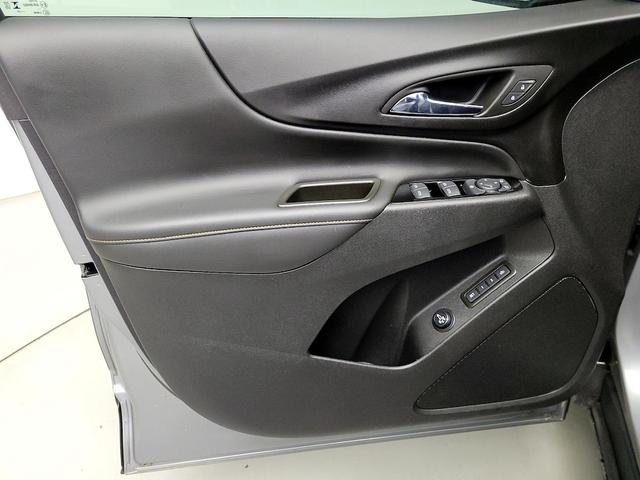 Photo of 2023 Silver Chevrolet Equinox