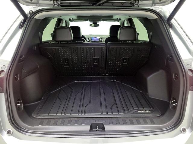 Photo of 2023 Silver Chevrolet Equinox