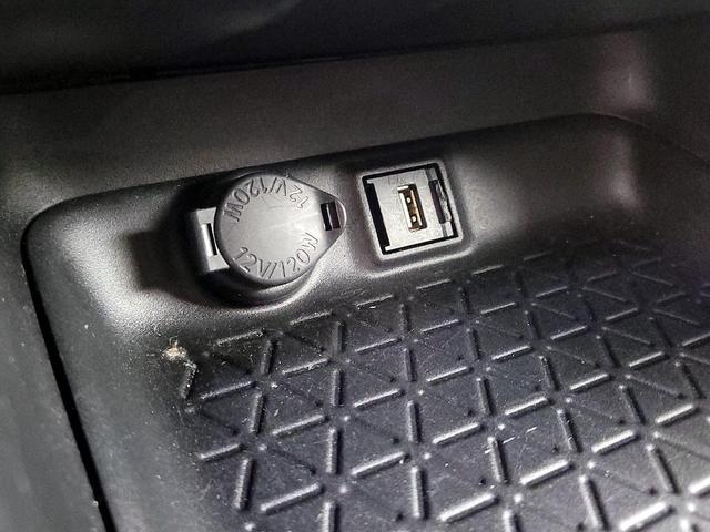Photo of 2022 Blue Toyota RAV4