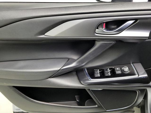 Photo of 2016 Silver Mazda CX-9