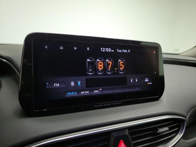 Photo of 2022 Red Hyundai SANTA FE