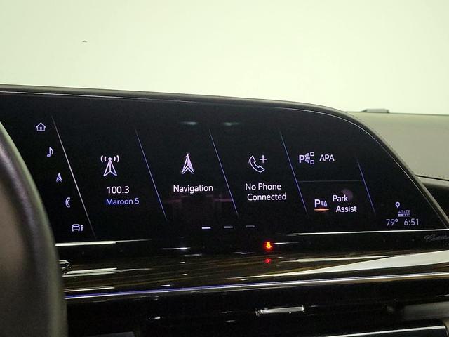 Photo of 2021 White Cadillac Escalade