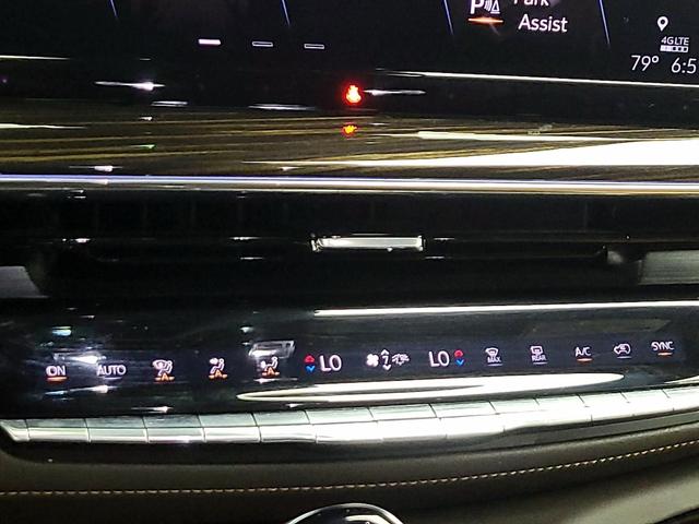 Photo of 2021 White Cadillac Escalade
