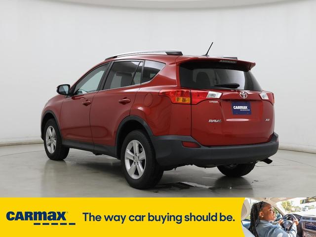 Photo of 2013 Red Toyota RAV4