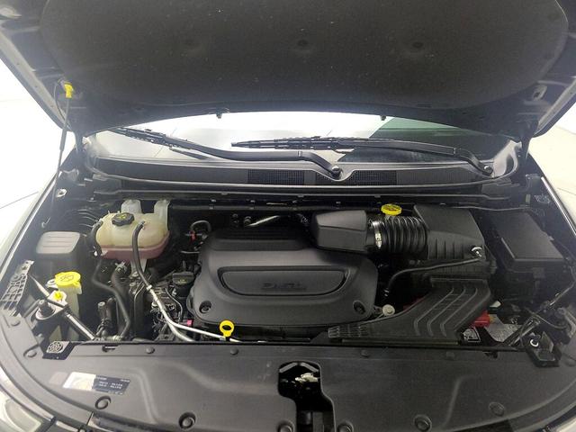 Photo of 2021 Black Chrysler Pacifica
