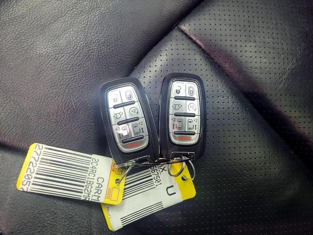 Photo of 2021 Black Chrysler Pacifica