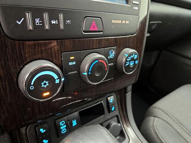 Photo of 2017 Gray Chevrolet Traverse