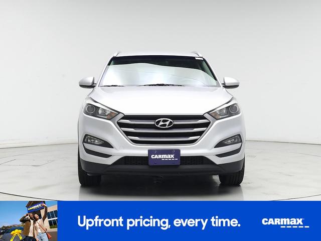 Photo of 2018 Silver Hyundai TUCSON