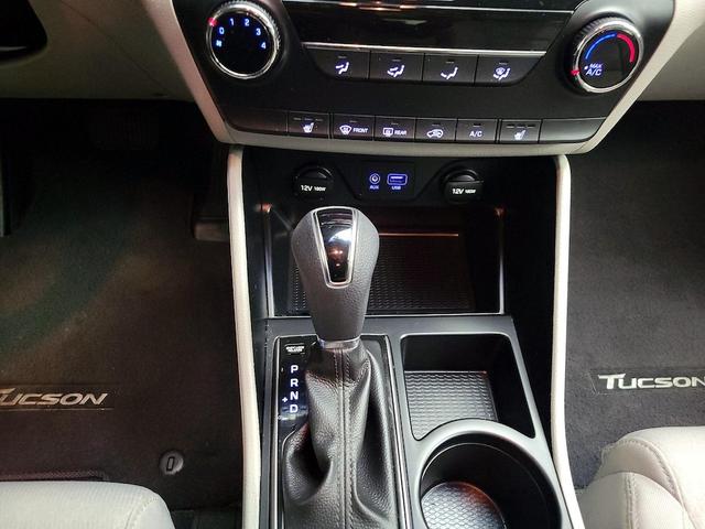 Photo of 2018 Silver Hyundai TUCSON