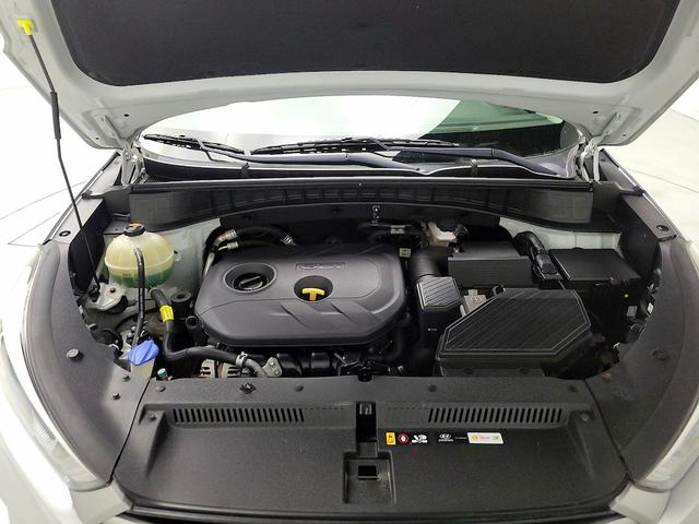 Photo of 2018 Silver Hyundai TUCSON