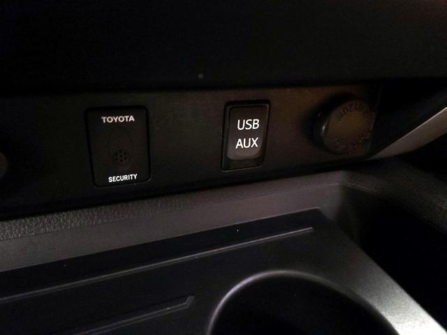 Photo of 2017 Brown Toyota Tundra