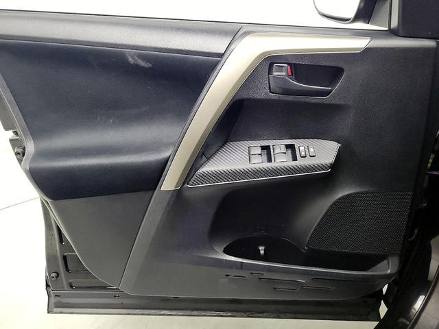 Photo of 2015 Black Toyota RAV4