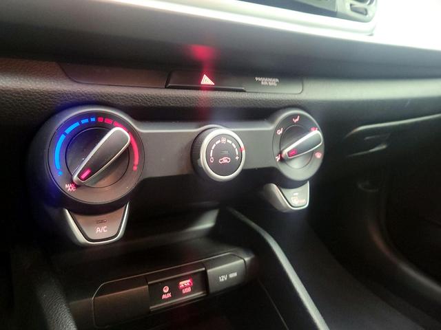 Photo of 2019 Blue Kia Rio