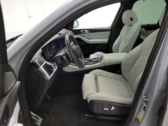 Photo of 2024 Gray BMW X5