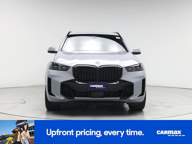 Photo of 2024 Gray BMW X5