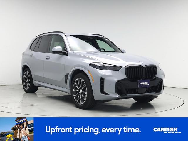 Photo of 2024 Gray BMW X5