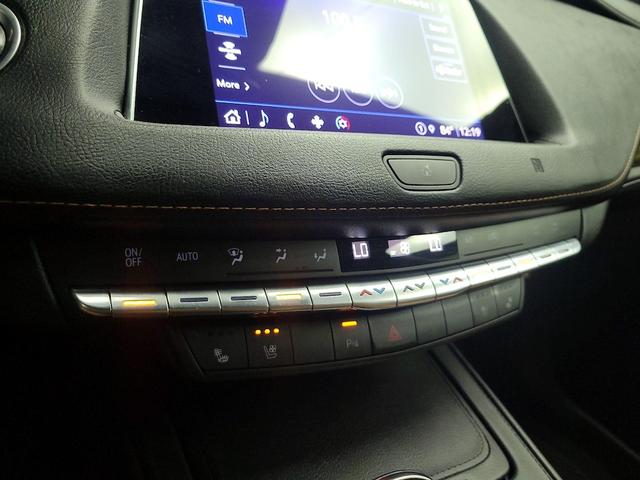 Photo of 2021 Blue Cadillac XT4