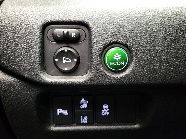 Photo of 2020 White Honda Pilot