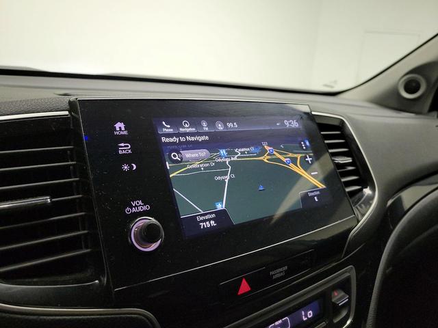 Photo of 2020 White Honda Pilot