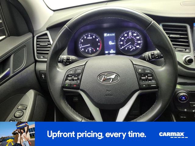 Photo of 2017 Black Hyundai TUCSON