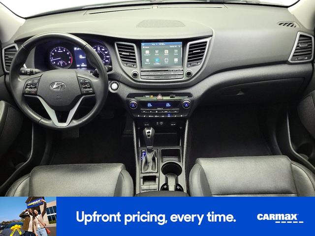 Photo of 2017 Black Hyundai TUCSON