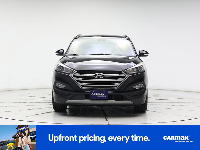 Photo of 2017 Black Hyundai TUCSON