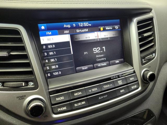 Photo of 2017 Black Hyundai TUCSON