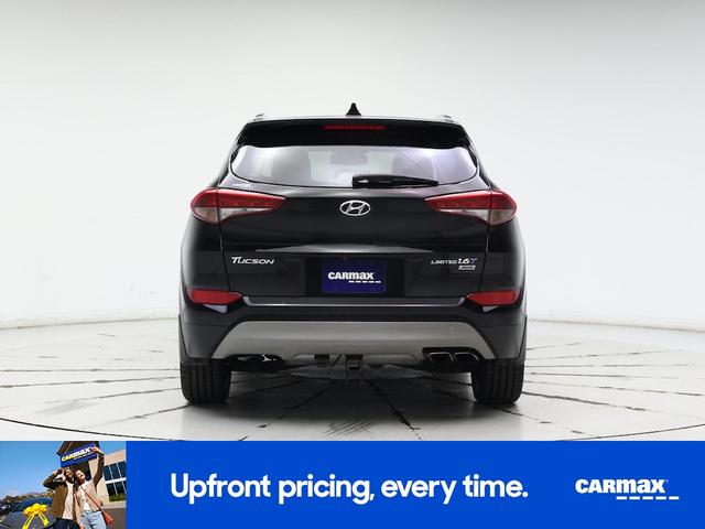 Photo of 2017 Black Hyundai TUCSON