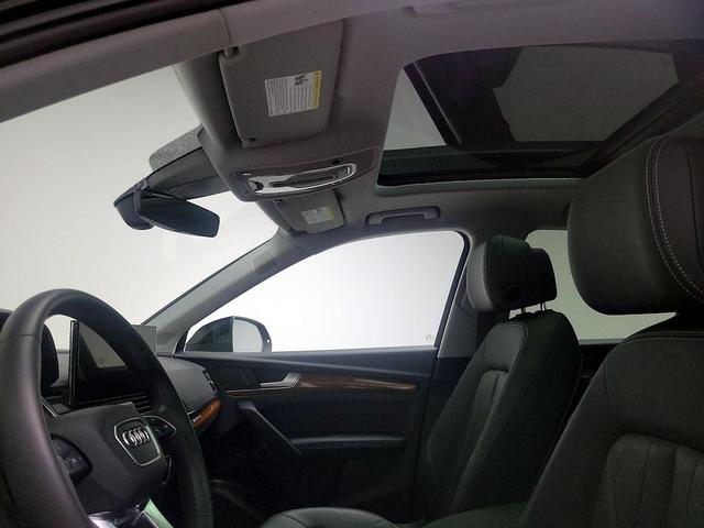 Photo of 2023 Black Audi Q5