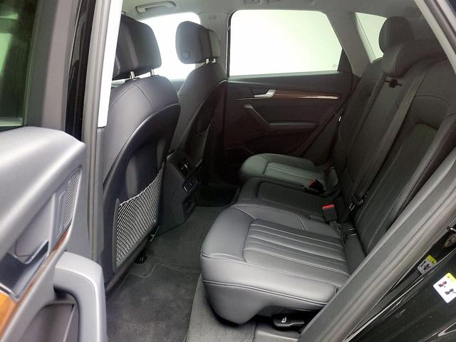 Photo of 2023 Black Audi Q5