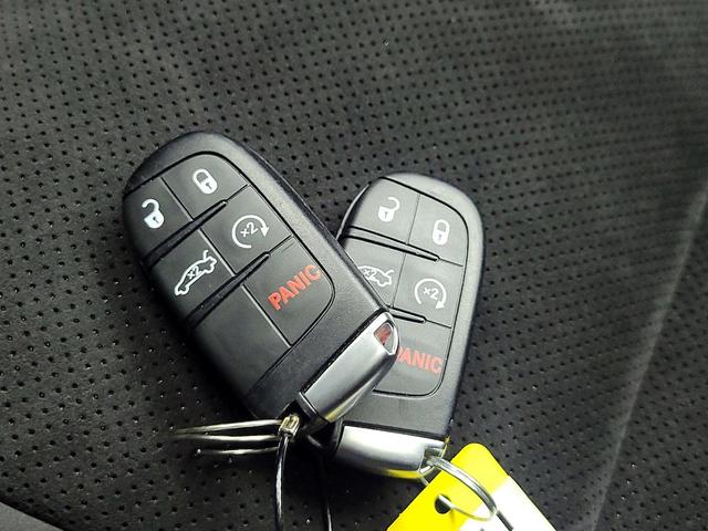 Photo of 2023 Silver Dodge Challenger
