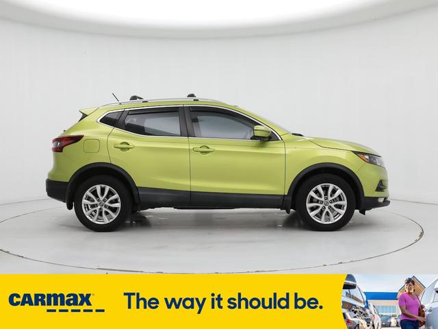 Photo of 2020 Green Nissan Rogue Sport
