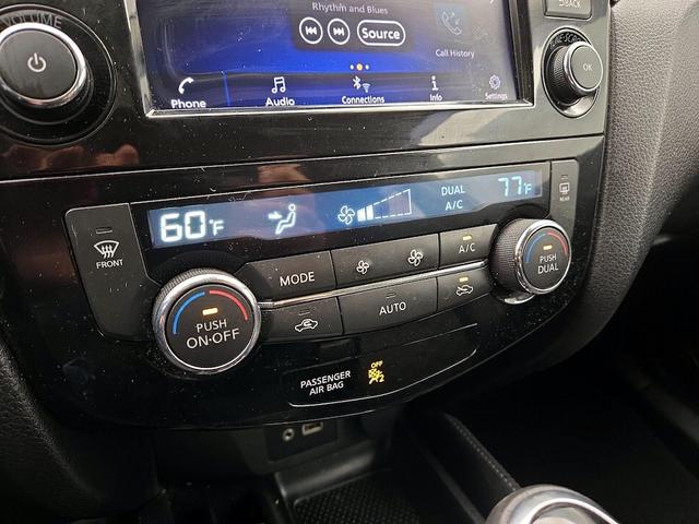 Photo of 2020 Green Nissan Rogue Sport