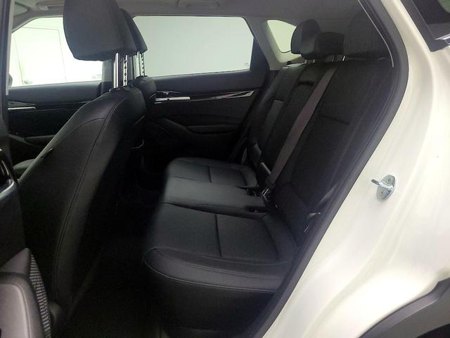 Photo of 2021 White Kia Seltos