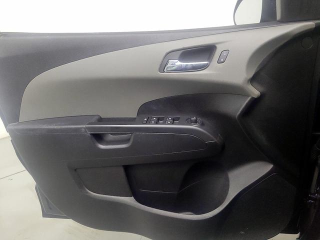 Photo of 2015 Blue Chevrolet Sonic