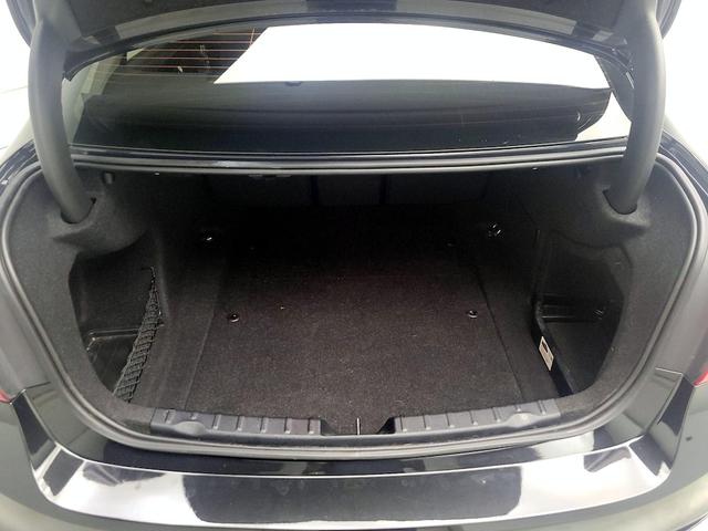 Photo of 2015 Black BMW 328