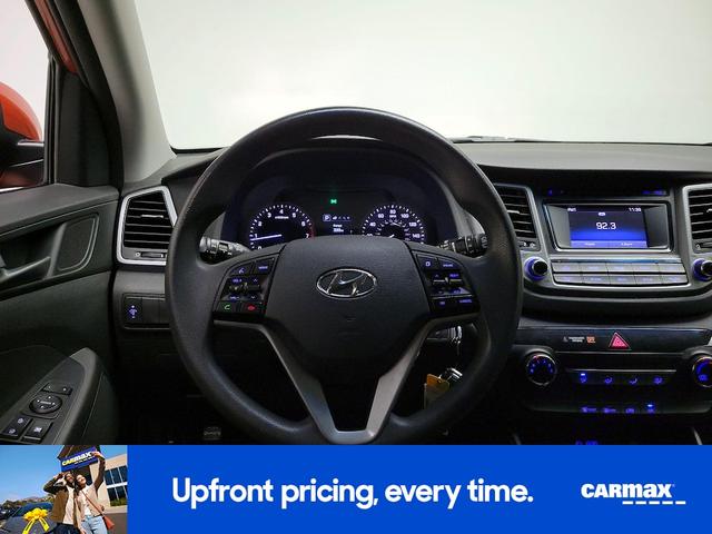 Photo of 2017 Orange Hyundai TUCSON