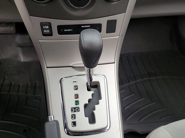 Photo of 2013 Silver Toyota Corolla