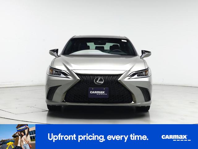 Photo of 2021 Silver Lexus ES 350