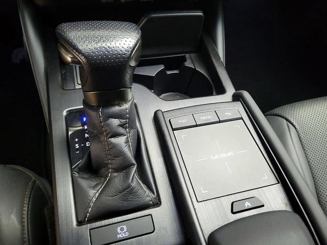 Photo of 2021 Silver Lexus ES 350