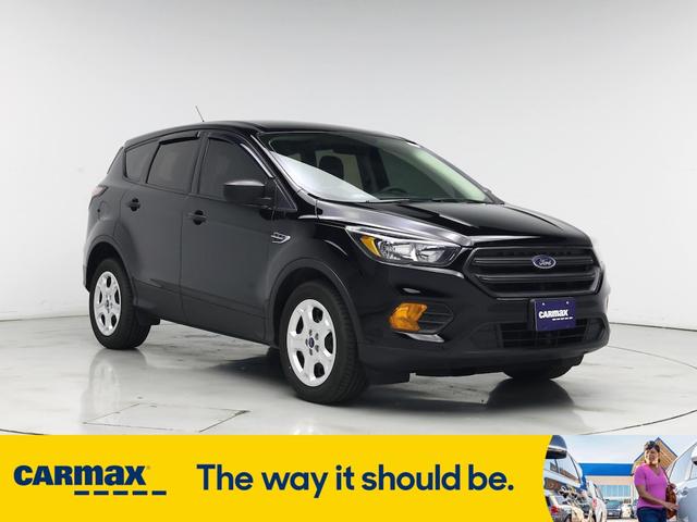 Photo of 2018 Black Ford Escape