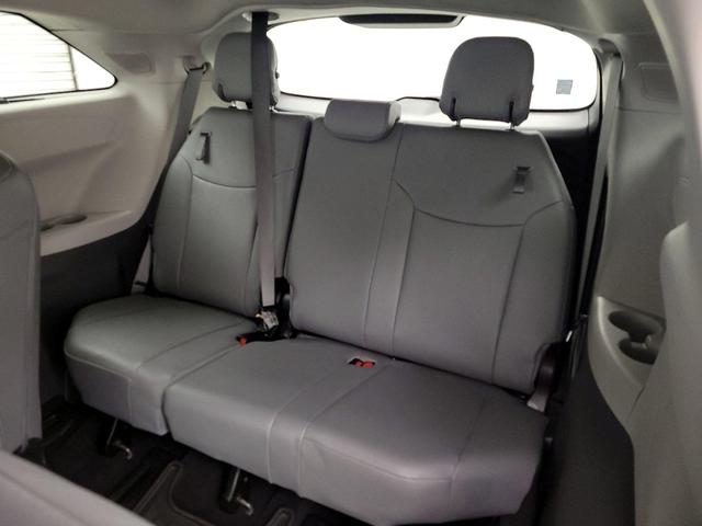 Photo of 2024 Gray Toyota Sienna