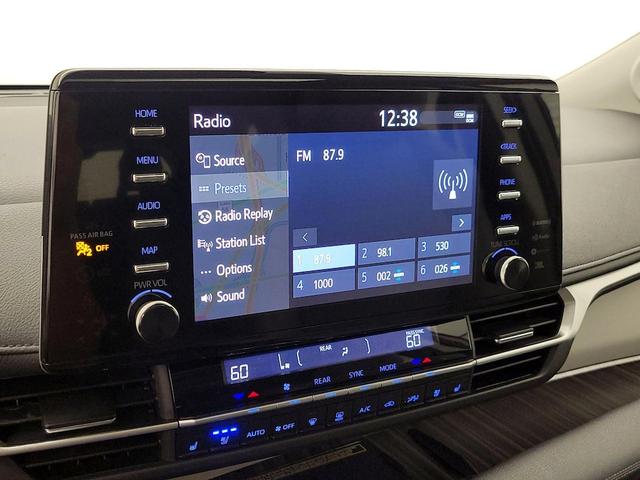 Photo of 2024 Gray Toyota Sienna