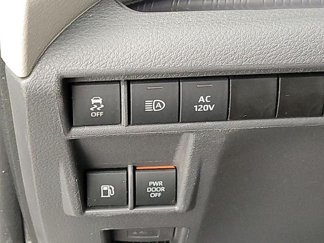 Photo of 2024 Gray Toyota Sienna