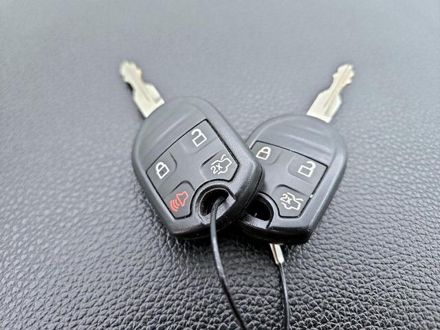 Photo of 2014 Gray Ford Mustang